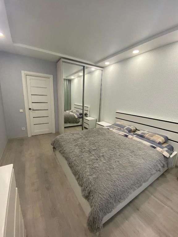 Апартаменты Современная студия с отдельной спальней с видом на Versal Park Ирпень