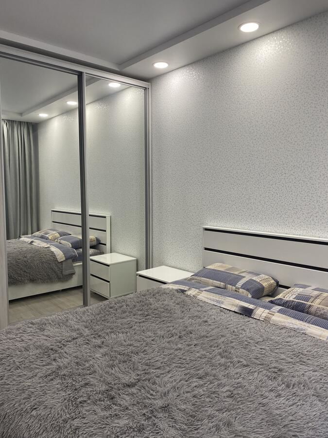 Апартаменты Современная студия с отдельной спальней с видом на Versal Park Ирпень