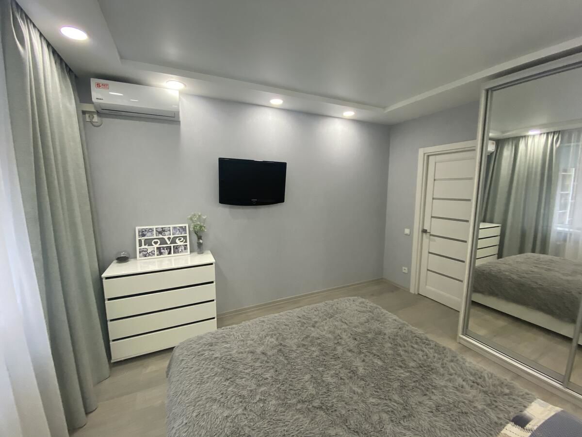 Апартаменты Современная студия с отдельной спальней с видом на Versal Park Ирпень